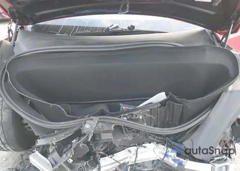 2024 Tesla Model X Long Range z USA, uszkodzony, nr VIN 7SAXCBE58RF459994